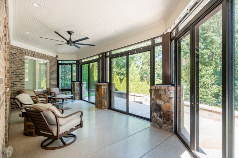 sunroom 2 768x512